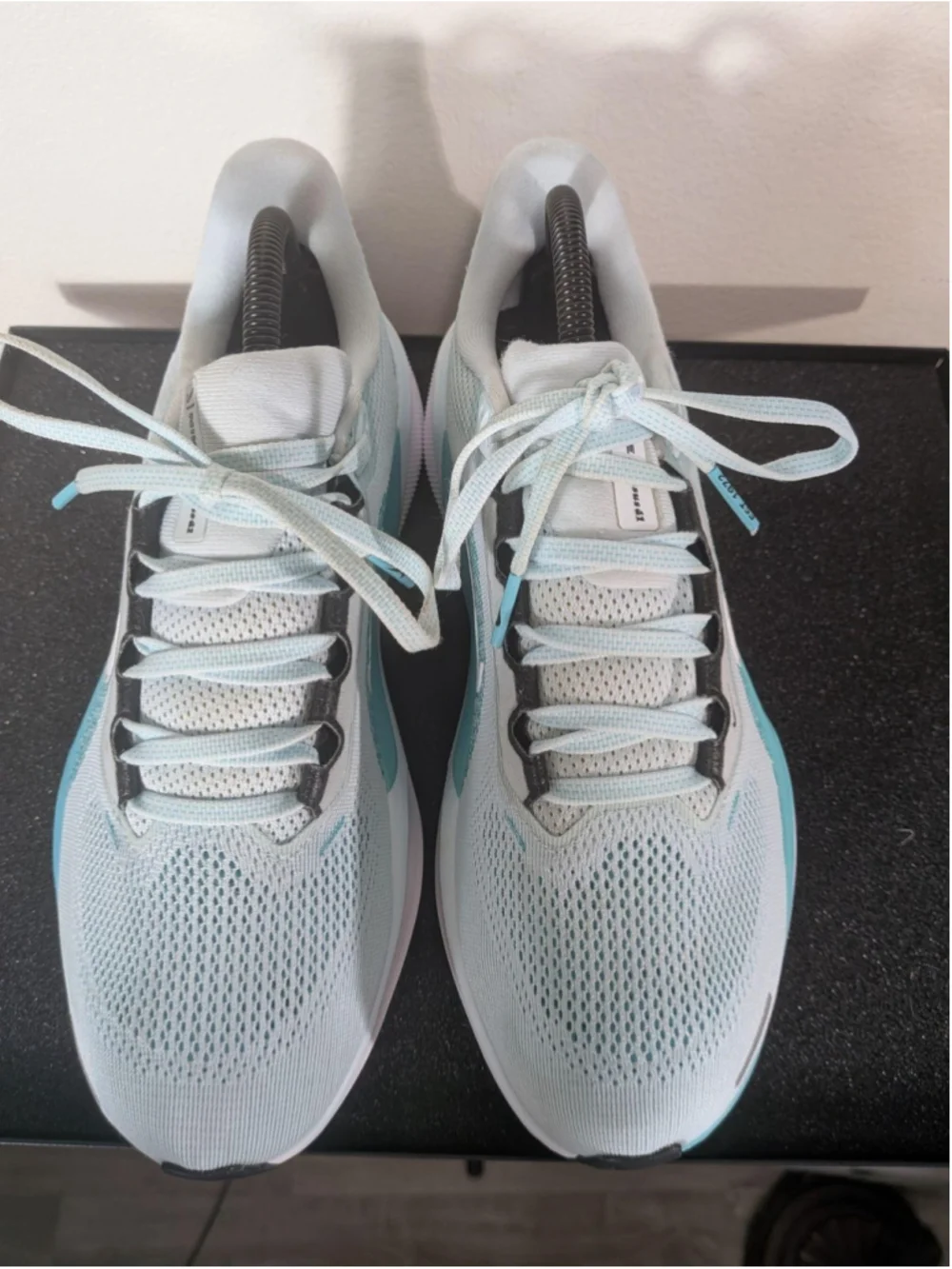 Nike Air Zoom Running Shoes Womens Size 9 Blue Low Top Mesh Sneakers FD2723-401